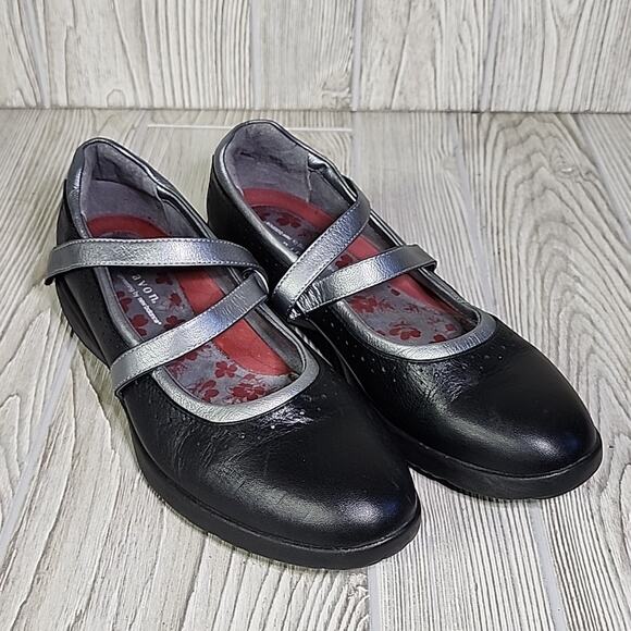 Aravon by New Balance Black and Silver Mary Jane Flats - Picture 10 of 14